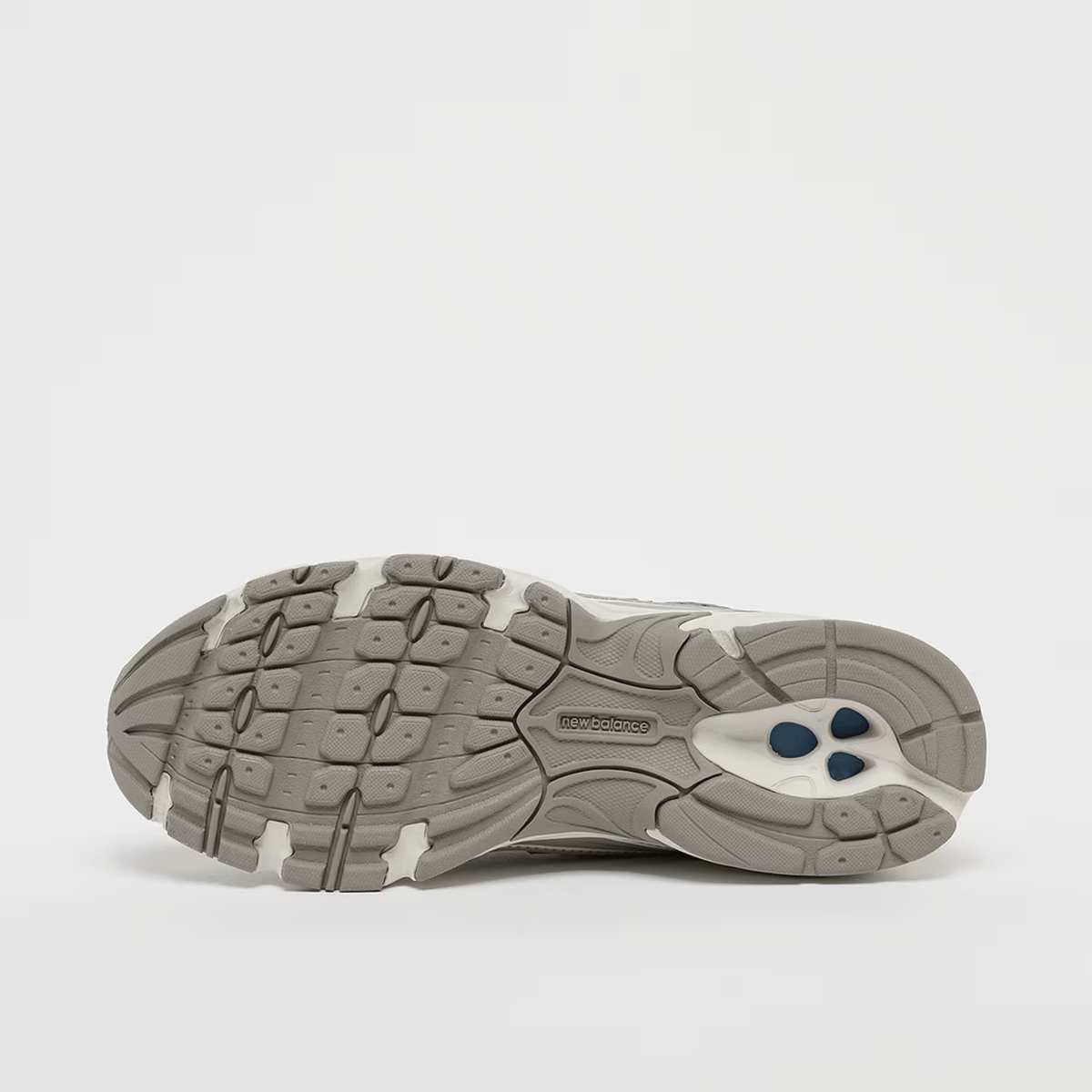 NB 740 (GS) - gris/brun