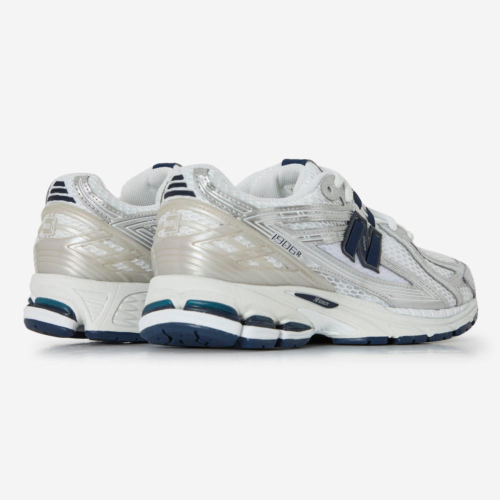 SAUCONY Progrid Omni 9 — White/Turquoise